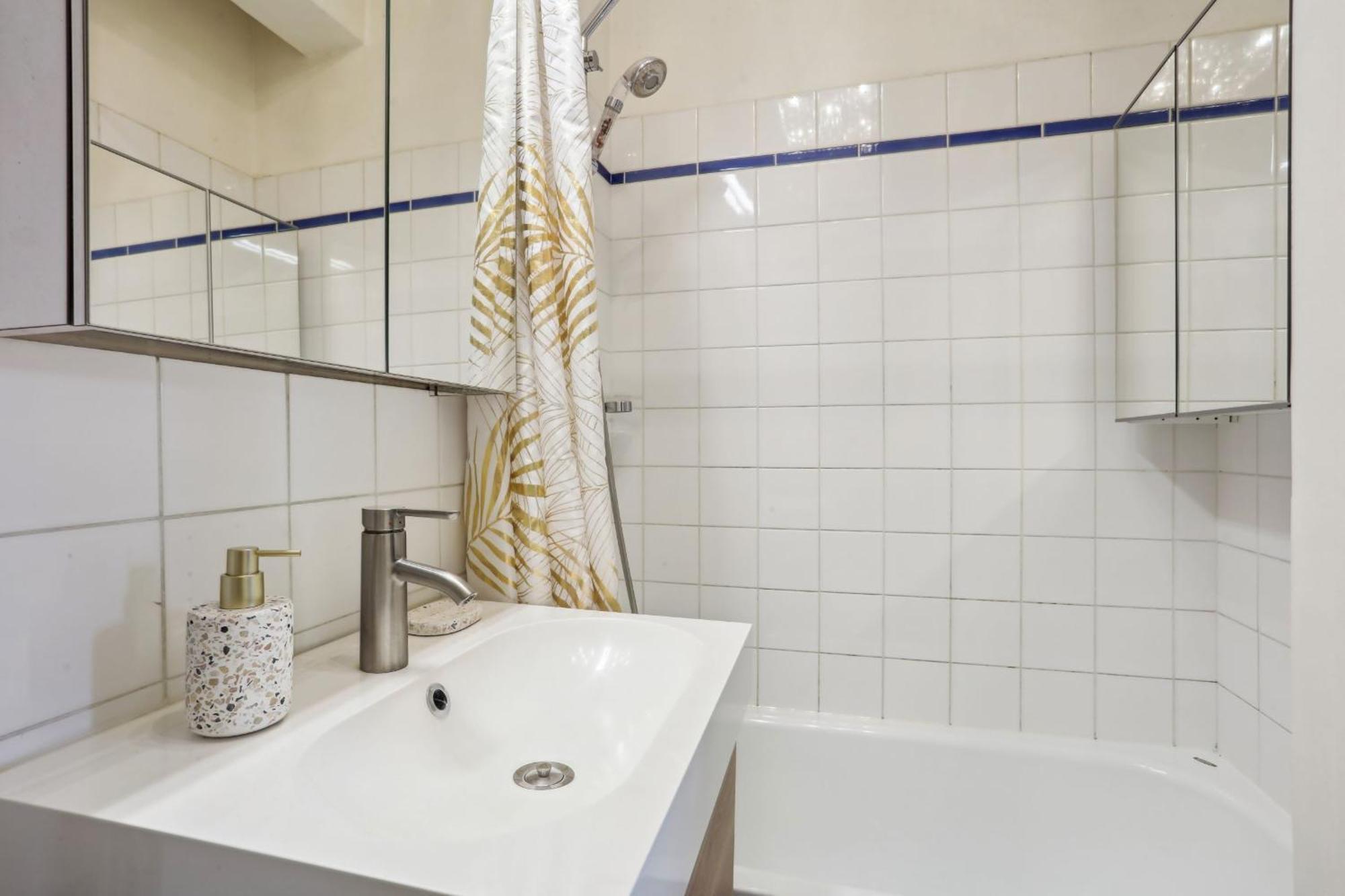 Eiffel Tower & Invalides - Cityapartmentstay Paris Luaran gambar